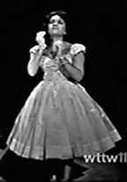 Connie Francis on PBS 'That's Amore' singing 'Mama'