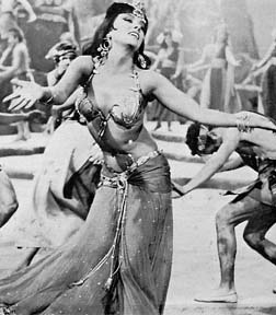 Gina dancing in the movie 'Solomon and Sheba'