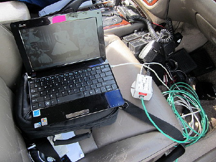 Laptop with POE power supply inside vehicle